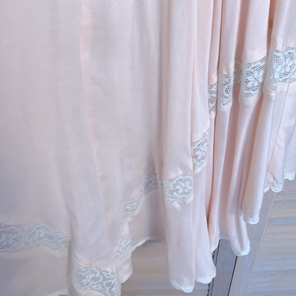 Blush Valiante Boho Dress with Lace details - Picture 4 of 5
